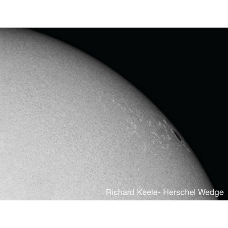 Klin Herschela załamujący białe światło słoneczne Meade